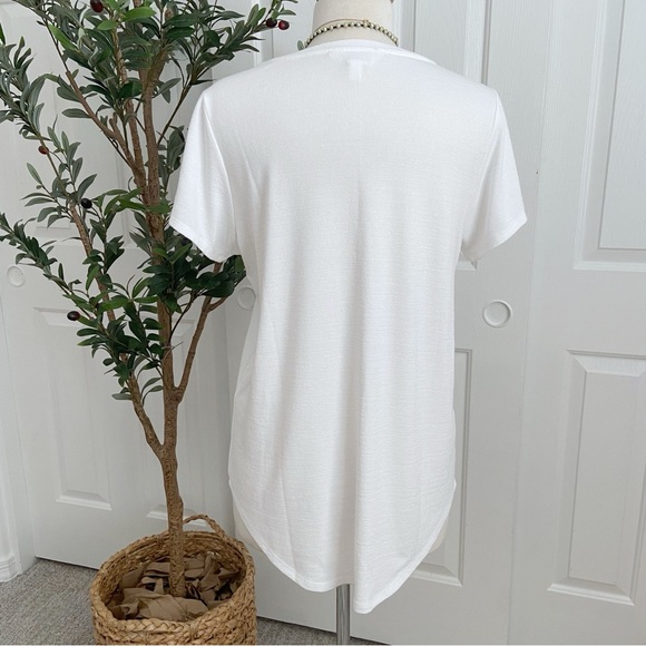 White Short Sleeve ⭐️NWOT KNIT Blouse/Top - Picture 8 of 10